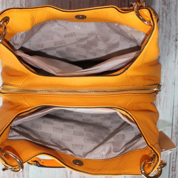 Michael Kors Fulton Chain Medium Shoulder Tote - Picture 10 of 11